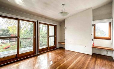 ALQUILER CASA  5 AMBIENTES  B. C. LA COLINA