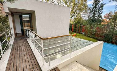ALQUILER CASA  5 AMBIENTES  B. C. LA COLINA