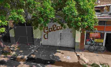 Galpón a la venta a metros de Av Fdo Zuviría.