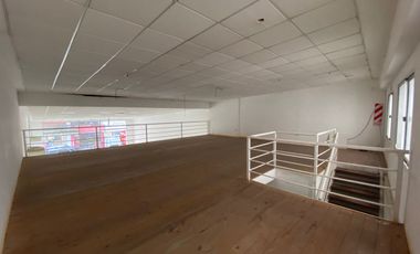 VENTA GRAN LOCAL COMERCIAL MODERNO Y CENTRICO