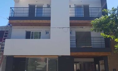 Dpto amplio a la venta al frente 1 Dorm y cochera