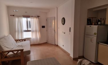 Dpto amplio a la venta al frente 1 Dorm y cochera