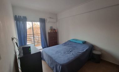 Dpto amplio a la venta al frente 1 Dorm y cochera