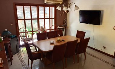VENTA CASA 4 AMBIEMTES EN HAEDO
