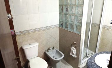 VENTA CASA 4 AMBIEMTES EN HAEDO