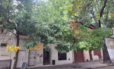Venta - casa compuesta de 3 PH - LA BOCA