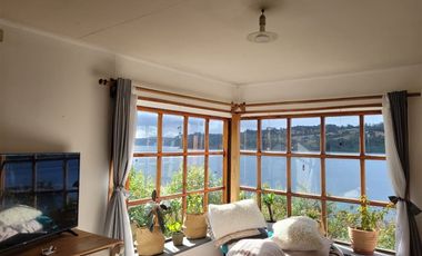 Parcela en Venta en Casa con terreno y acceso a la playa.
