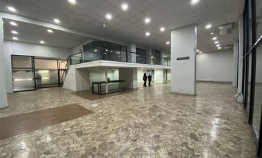 Local Comercial en Arriendo en Local esquina Plaza Armas con gran flujo comercial