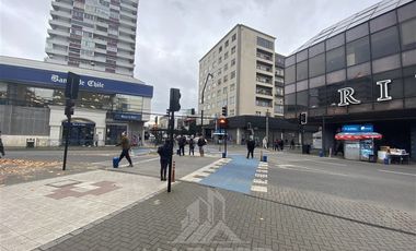 Local Comercial en Arriendo en Local esquina Plaza Armas con gran flujo comercial