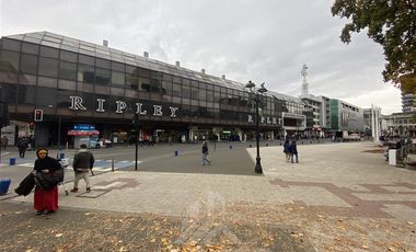 Local Comercial en Arriendo en Local esquina Plaza Armas con gran flujo comercial