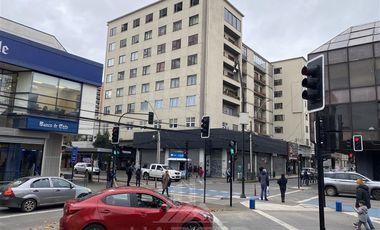 Local Comercial en Arriendo en Local esquina Plaza Armas con gran flujo comercial