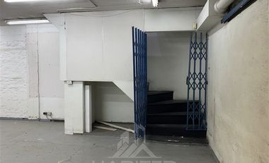 Local Comercial en Arriendo en Local esquina Plaza Armas con gran flujo comercial