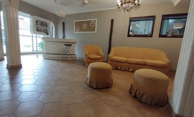 VENTA CASA 6 AMBIENTES C/JARDIN Y COCH RAMOS MEJIA