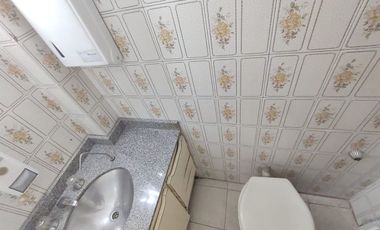 VENTA CASA 6 AMBIENTES C/JARDIN Y COCH RAMOS MEJIA