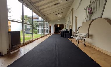 VENTA CASA 6 AMBIENTES C/JARDIN Y COCH RAMOS MEJIA