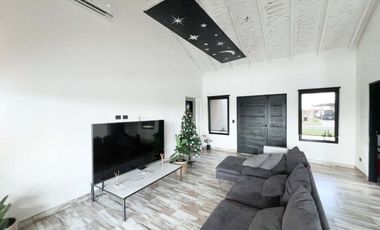 VENTA CASA DE 4 AMBIENTE EN BARRIO SAN SEBASTIAN