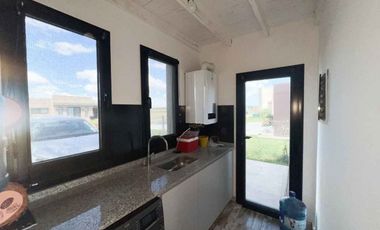 VENTA CASA DE 4 AMBIENTE EN BARRIO SAN SEBASTIAN