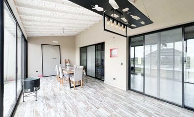 VENTA CASA DE 4 AMBIENTE EN BARRIO SAN SEBASTIAN