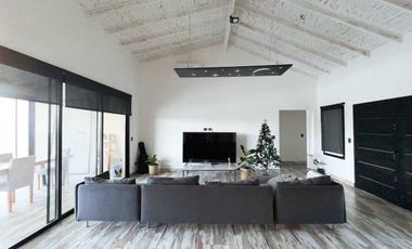 VENTA CASA DE 4 AMBIENTE EN BARRIO SAN SEBASTIAN