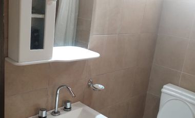 Casa de 2 dormitorio con pileta y quincho. Pocito