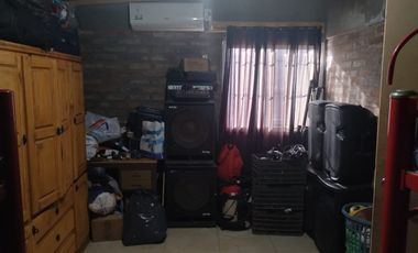 Casa de 2 dormitorio con pileta y quincho. Pocito