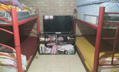 Casa de 2 dormitorio con pileta y quincho. Pocito