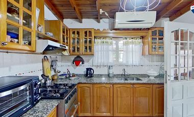 Casa 4 ambientes en Morón sur/apto crédito