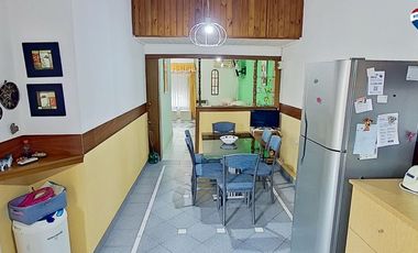 Casa 4 ambientes en Morón sur/apto crédito