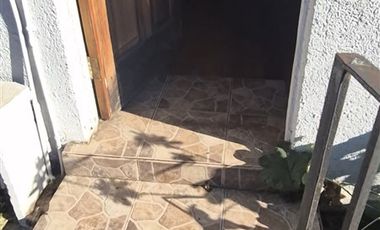 Casa en Venta en Pje. Dávila 1, con calle Bulnes
