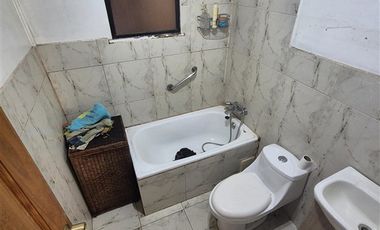 Casa en Venta en Pje. Dávila 1, con calle Bulnes