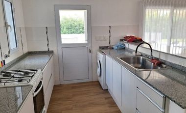 VENTA/CASA/4 AMB./PILETA/ARROYO DULCE/LUJAN