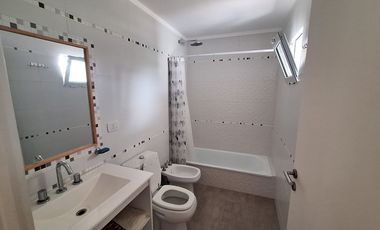 VENTA/CASA/4 AMB./PILETA/ARROYO DULCE/LUJAN