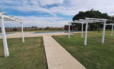 VENTA/CASA/4 AMB./PILETA/ARROYO DULCE/LUJAN