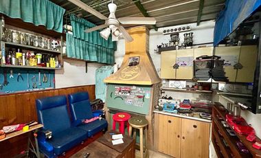 VENTA CASA 3 AMBIENTES CON COCHERA BURZACO