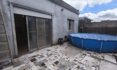 CASA 3 AMBIENTES MORON VENTA LOTE PROPIO DE 10X30
