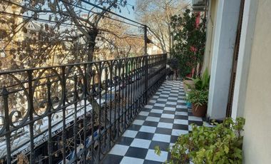 VENTA PH-7 AMBIENTES-TERRAZA-QUINCHO