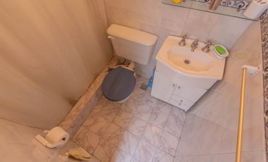 VENTA PH-7 AMBIENTES-TERRAZA-QUINCHO