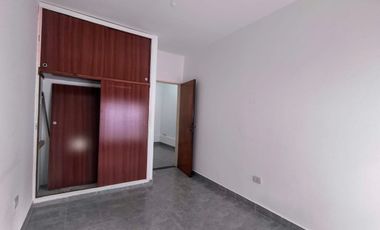 PH 3 AMBIENTES SAN JUSTO ALQUILER PATIO AMPLIO LUM