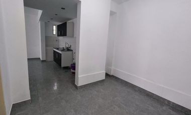 PH 3 AMBIENTES SAN JUSTO ALQUILER PATIO AMPLIO LUM
