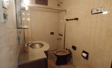 VENTA CASA DE 5 AMB EN VENTA EN TEMPERLEY