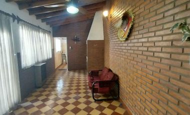 VENTA CASA DE 5 AMB EN VENTA EN TEMPERLEY