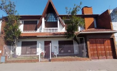 VENTA CASA DE 5 AMB EN VENTA EN TEMPERLEY