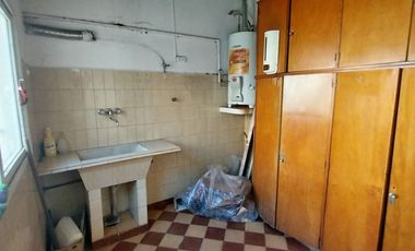 VENTA CASA DE 5 AMB EN VENTA EN TEMPERLEY