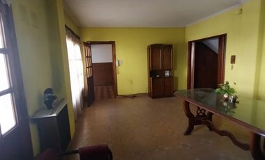 VENTA CASA DE 5 AMB EN VENTA EN TEMPERLEY