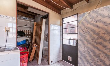 Casa 8 ambientes en venta Temperley Jardín Pileta