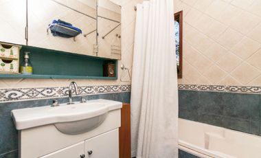 Casa 8 ambientes en venta Temperley Jardín Pileta