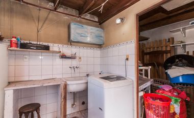 Casa 8 ambientes en venta Temperley Jardín Pileta