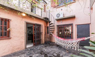 Casa 8 ambientes en venta Temperley Jardín Pileta