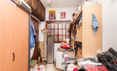 Casa 8 ambientes en venta Temperley Jardín Pileta