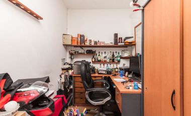 Casa 8 ambientes en venta Temperley Jardín Pileta
